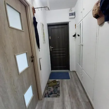 Mieszkanie Dla Zwyklych Ludzi Валбжих