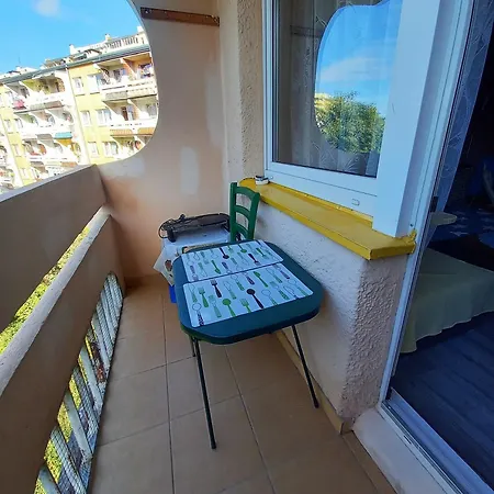 Апартаменты Mieszkanie Dla Zwyklych Ludzi