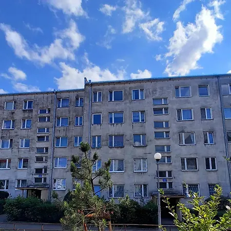 Апартаменты Mieszkanie Dla Zwyklych Ludzi Валбжих